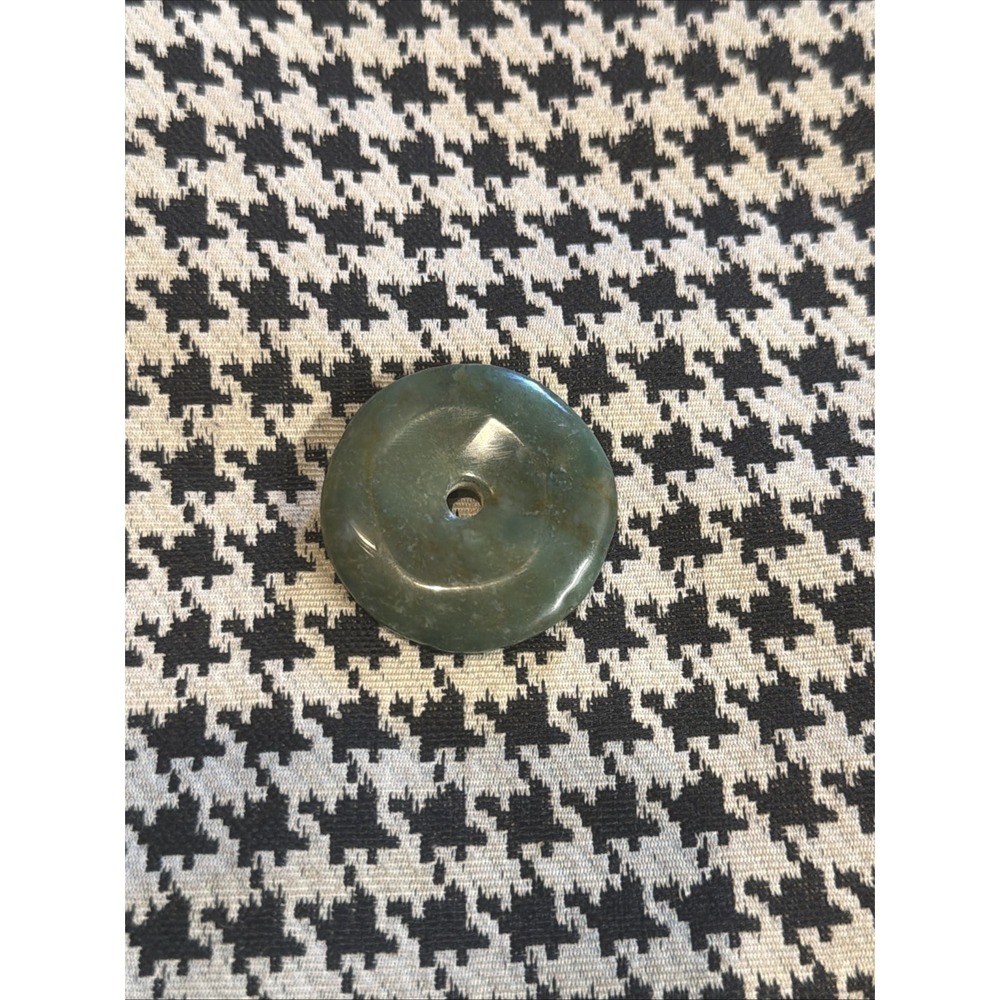 VTG Green Stone Donut Pendant 1.5" Carved Gemstone Jade Look 0.6 Oz